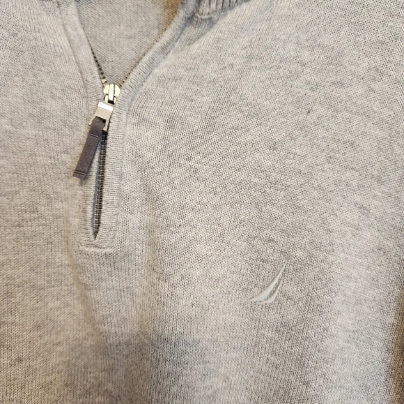 Nautica Mens XL Grey 1/4 zipper sweater.  Like brand new. - Picture 2 of 5